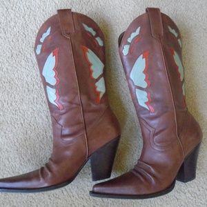 YOUNG WOMANS "DIBA" BROWN LEATHER DECORATIVE BOOTS